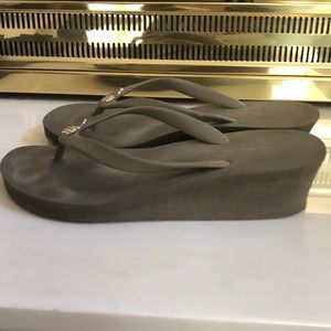 Tommy Bahama Thong Sandal Gray Size 10